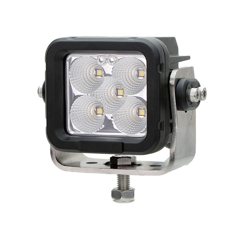Como as luzes LED de trabalho automotivo melhoram a segurança noturna dos veículos